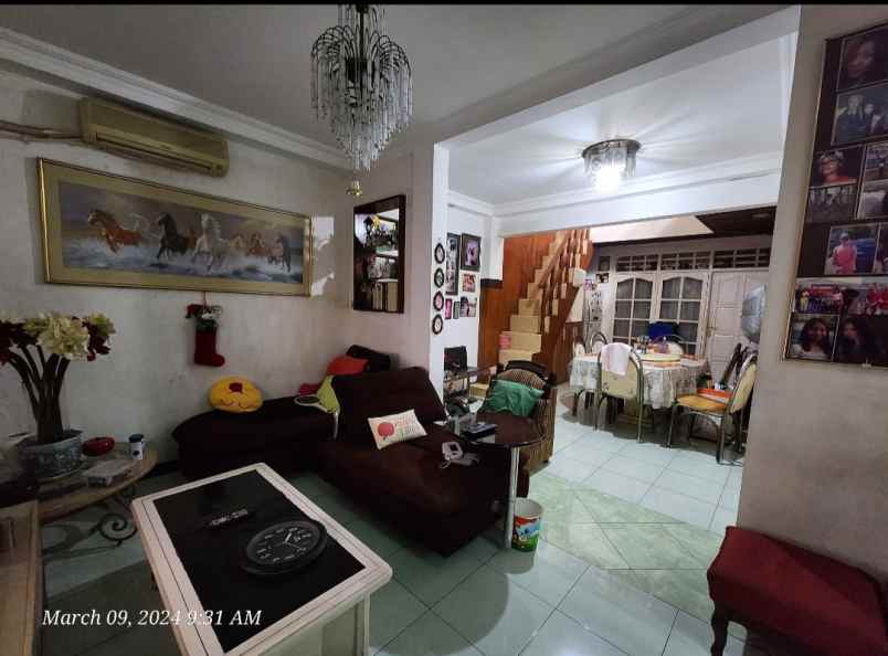 dijual rumah perumahan jakapermai