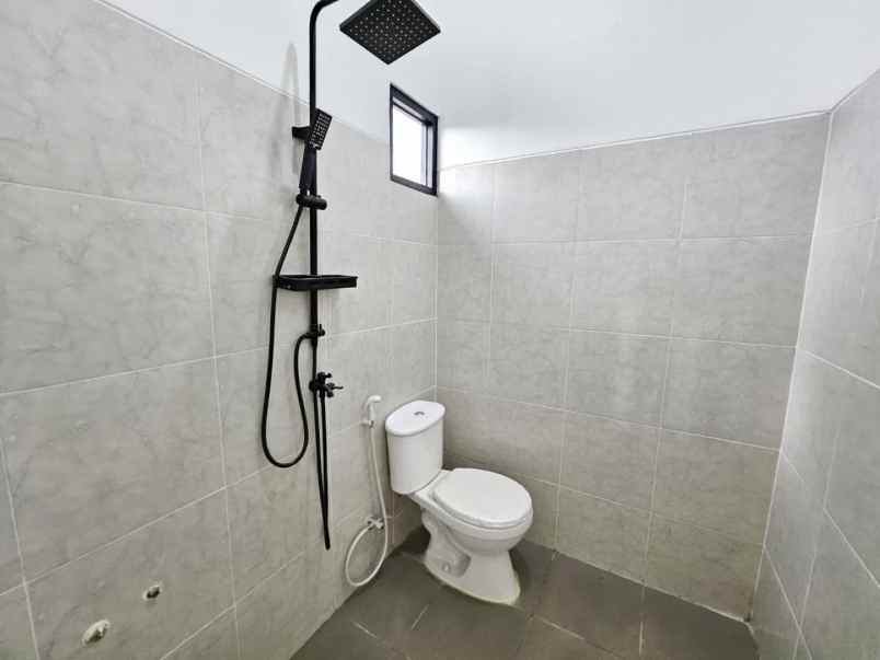 dijual rumah perumahan pondok ungu