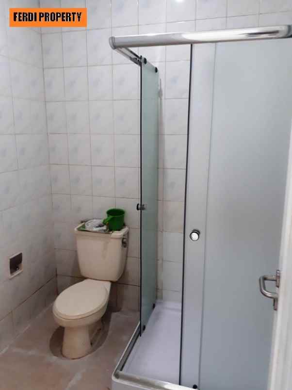 dijual rumah perumahan raffles hills