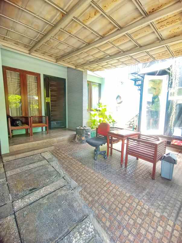 dijual rumah perumahan villa meutia