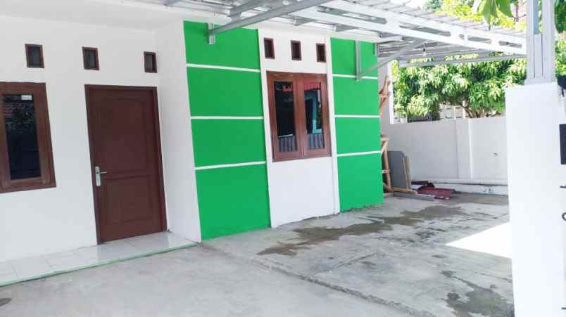 dijual rumah perumahan warnasari indah