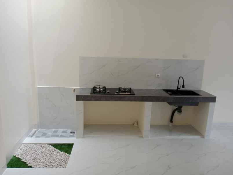 dijual rumah perumnas beji