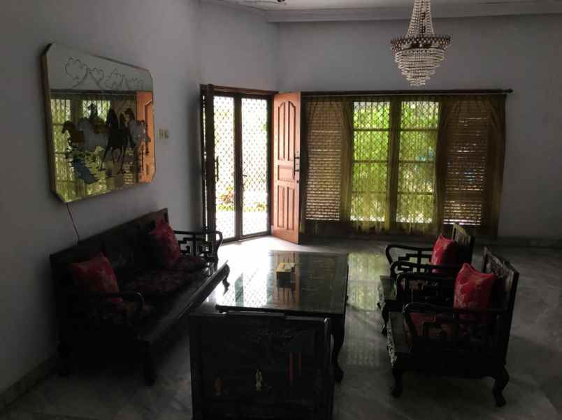 dijual rumah petukangan