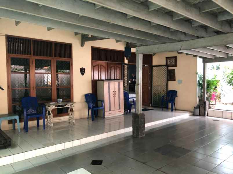 dijual rumah petukangan