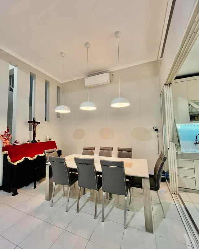 dijual rumah ploso