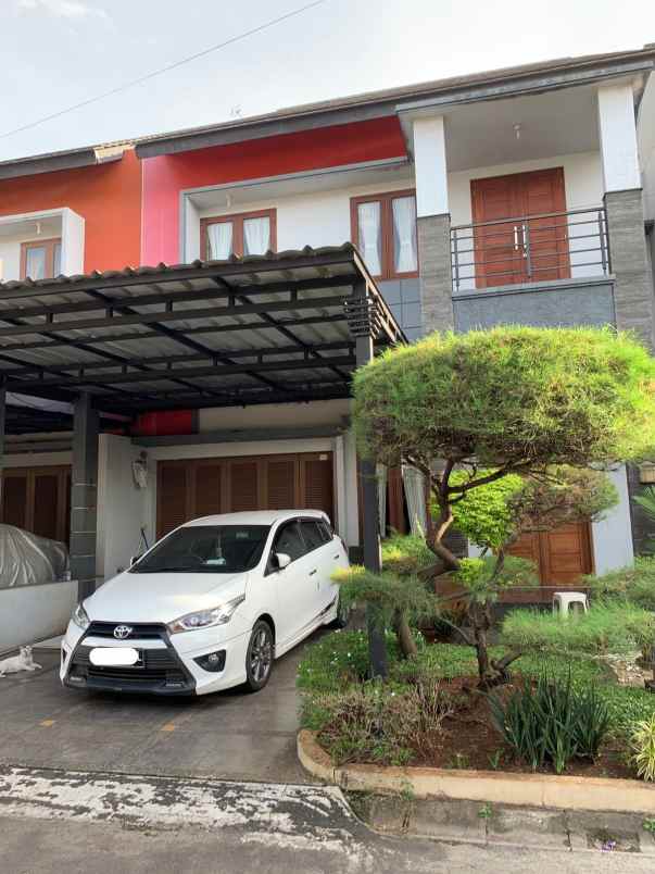 dijual rumah pondok bambu