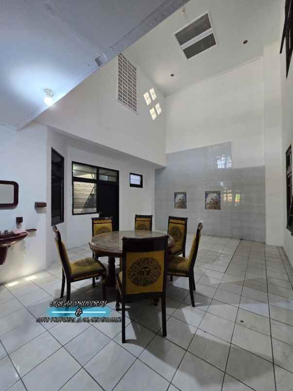 dijual rumah pondok bambu