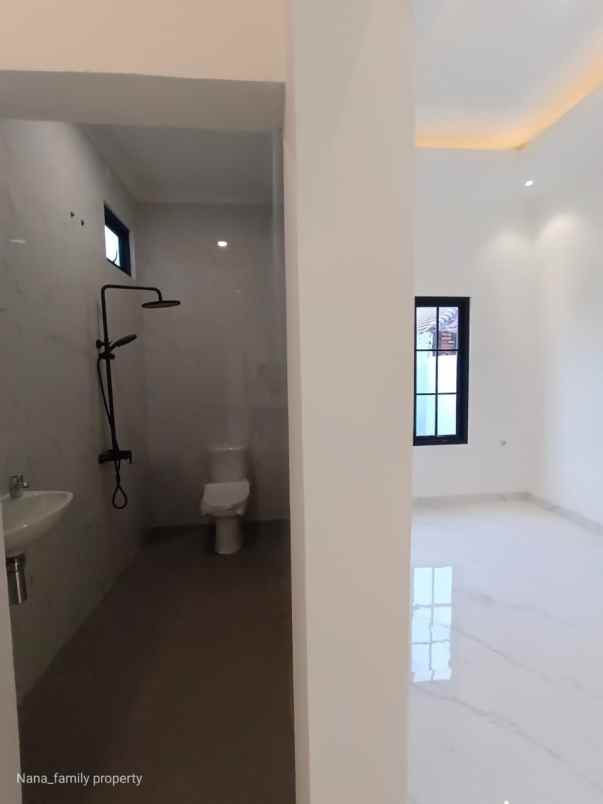 dijual rumah pondok betung bintaro sektor 4