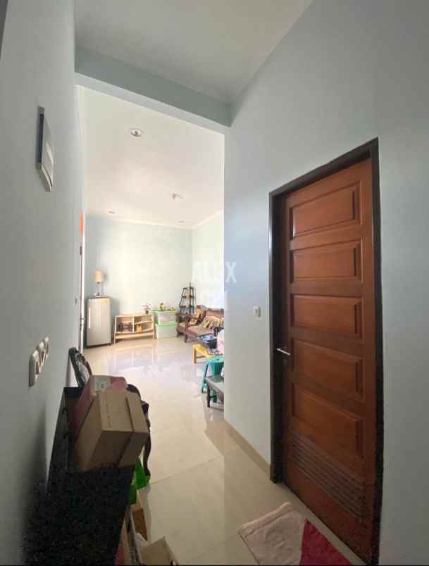 dijual rumah pondok gede