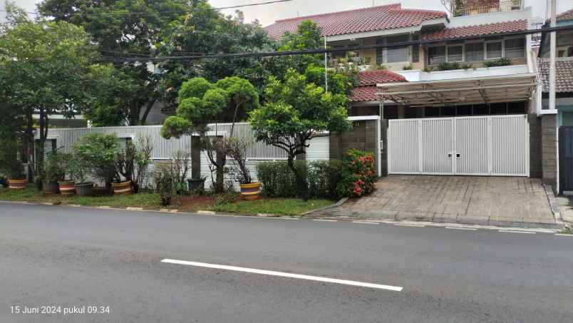 dijual rumah pondok indah jakarta