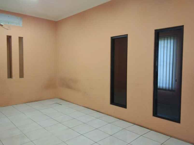 dijual rumah pondok kelapa