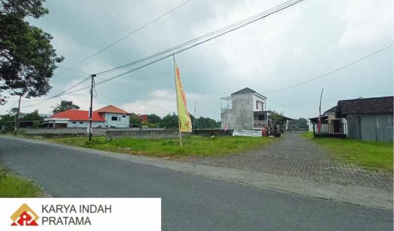 dijual rumah potorono