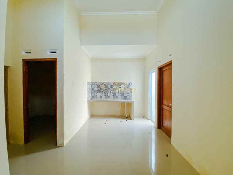 dijual rumah prambanan