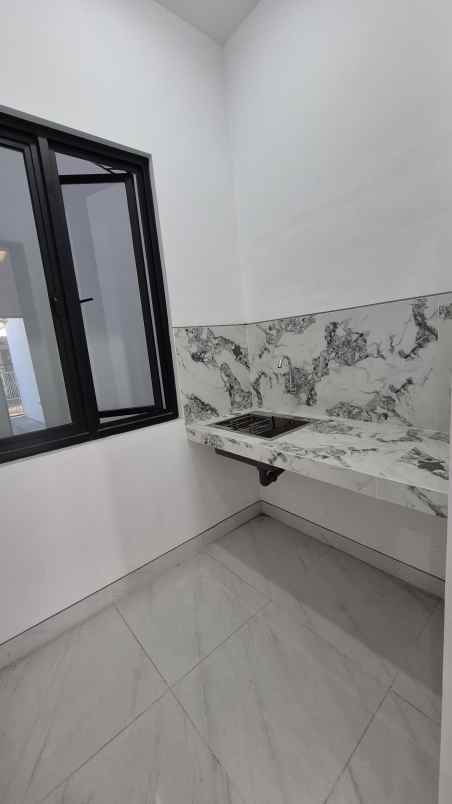 dijual rumah prapen indah