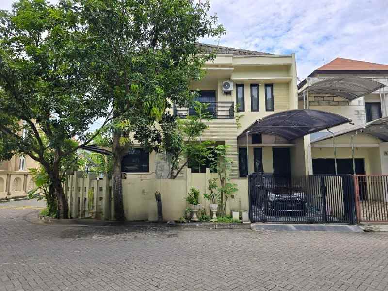 dijual rumah puri asri pakuwon city