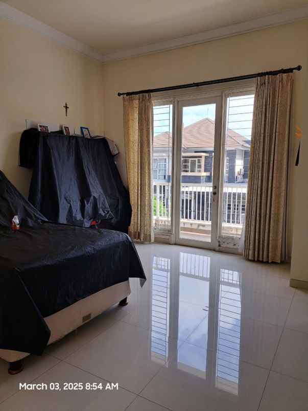 dijual rumah puri galaxy