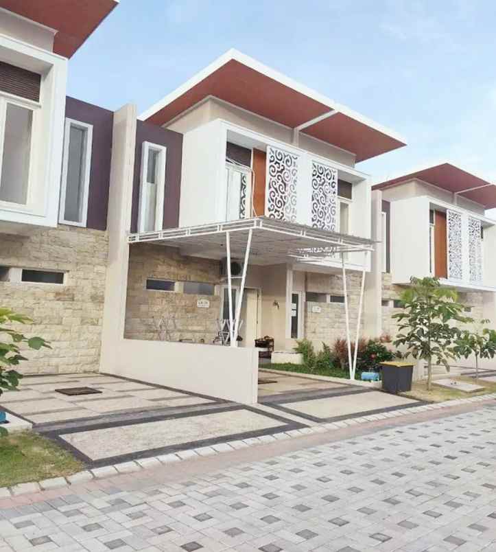 dijual rumah puri safira cluster grand