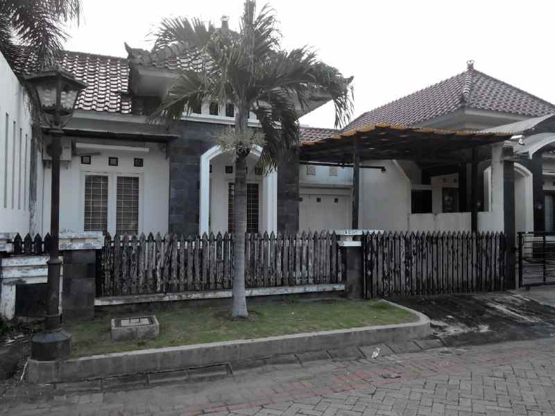 dijual rumah purimas regency surabaya