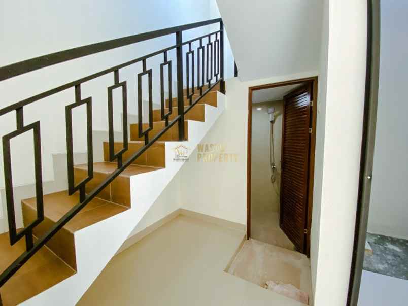 dijual rumah purwomartani kalasan