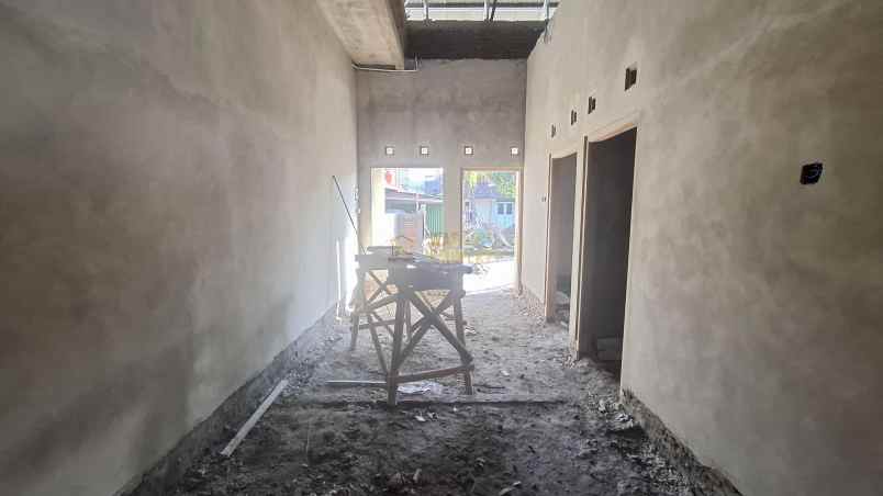 dijual rumah purwomartani kalasan