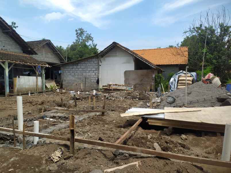 dijual rumah purwomartani sleman