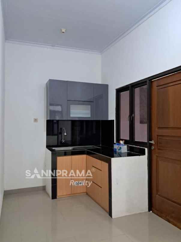 dijual rumah rangkapan jaya