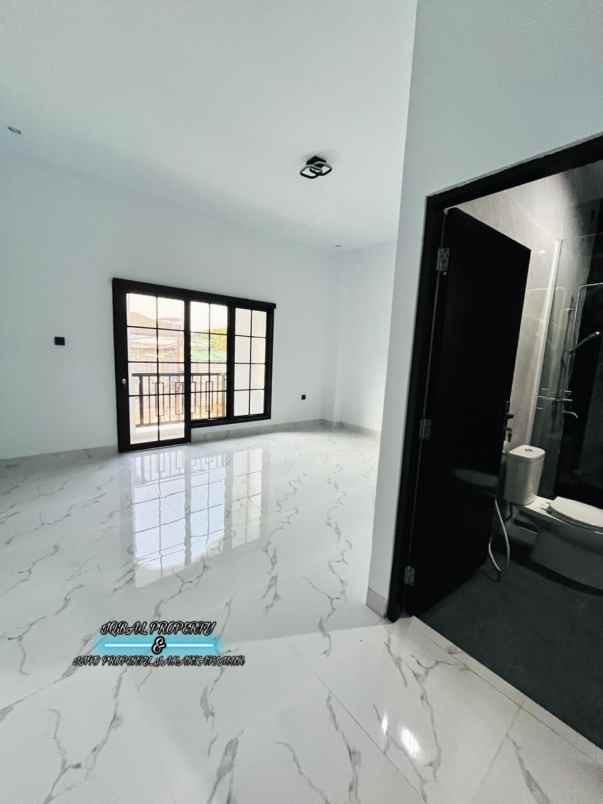 dijual rumah rawamangun jakarta timur