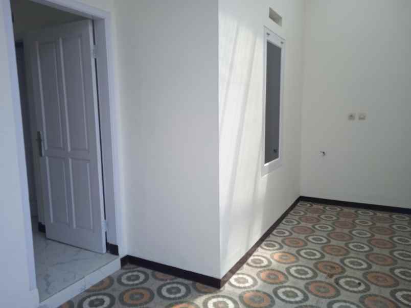 dijual rumah riung damai