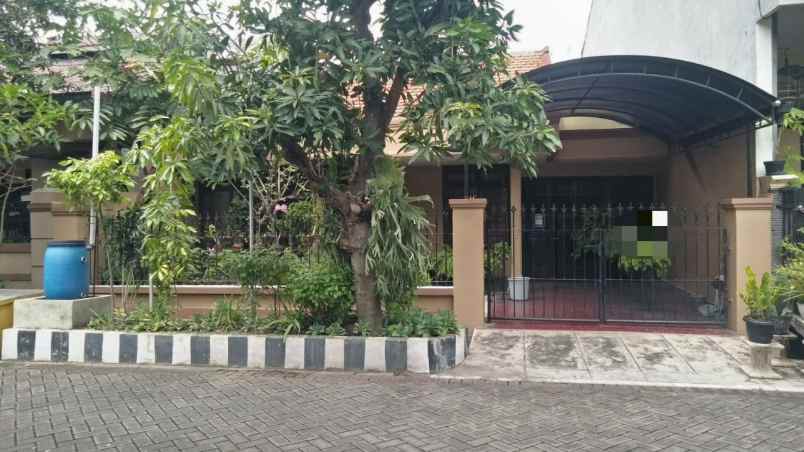 dijual rumah rungkut asri