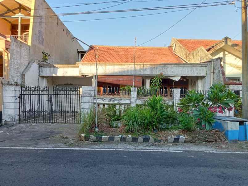 dijual rumah rungkut asri timur