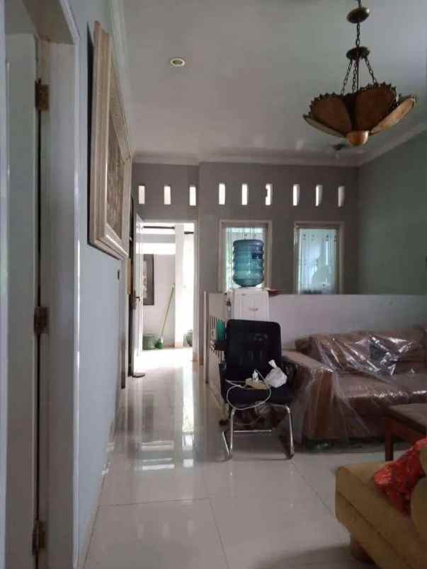 dijual rumah sadang serang