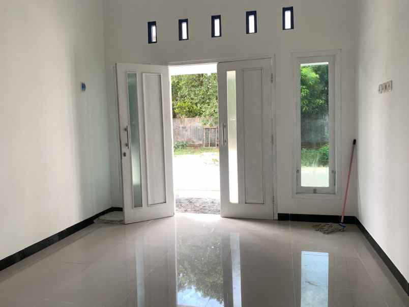 dijual rumah sambisari