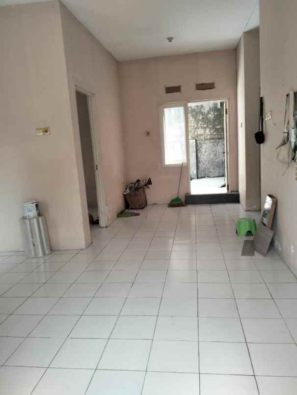 dijual rumah saphire residence