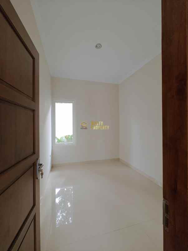 dijual rumah sariharjo kec ngaglik kab