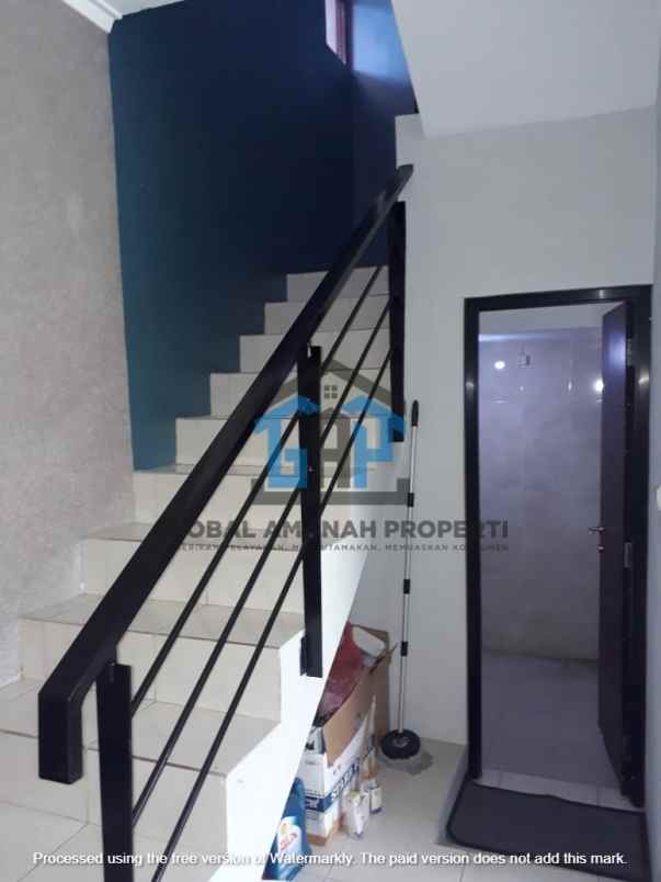 dijual rumah sariwangi regency