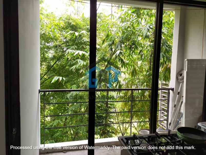 dijual rumah sariwangi regency