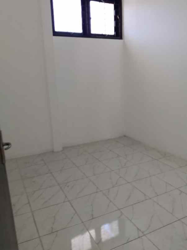 dijual rumah satelit utara