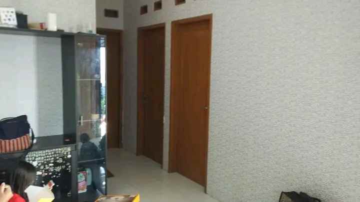 dijual rumah secondary kawasan asri