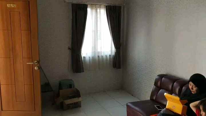 dijual rumah secondary kawasan asri