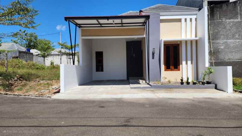 dijual rumah semanu