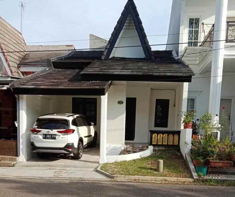 dijual rumah sentul city