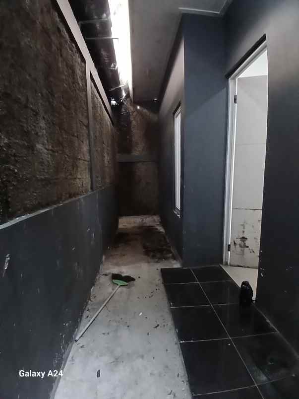 dijual rumah sentul city