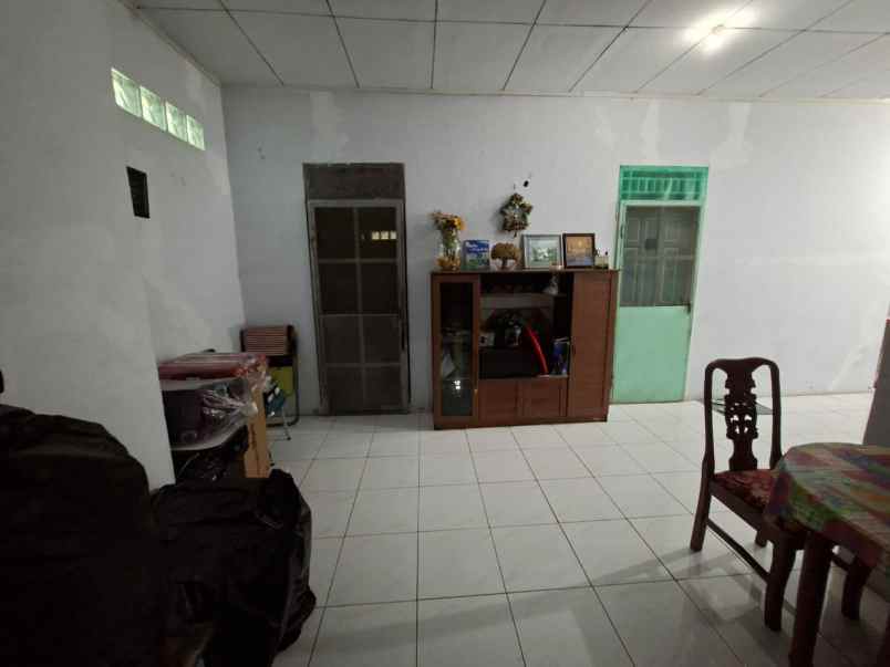 dijual rumah setiabudi