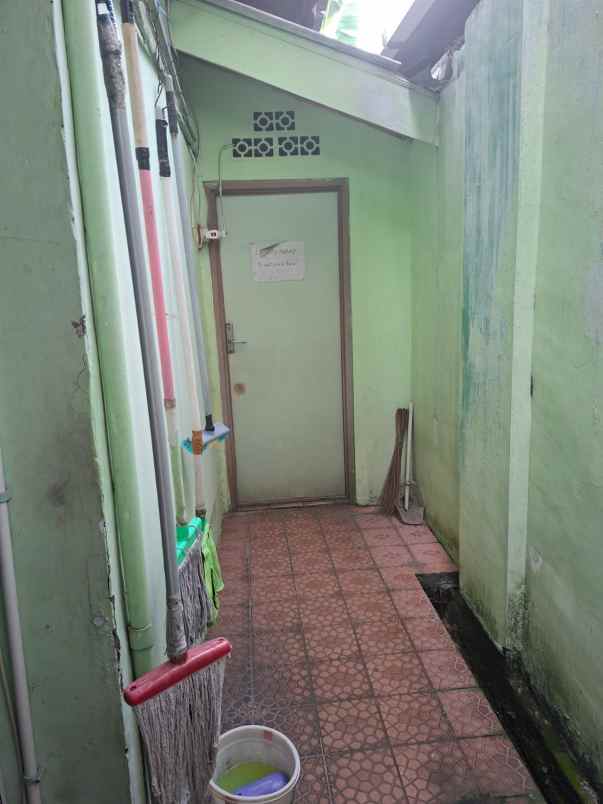 dijual rumah setiabudi