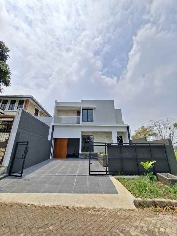 dijual rumah setiabudi bandung utara