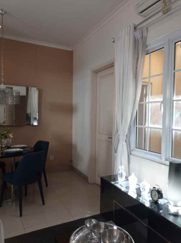 dijual rumah simongan