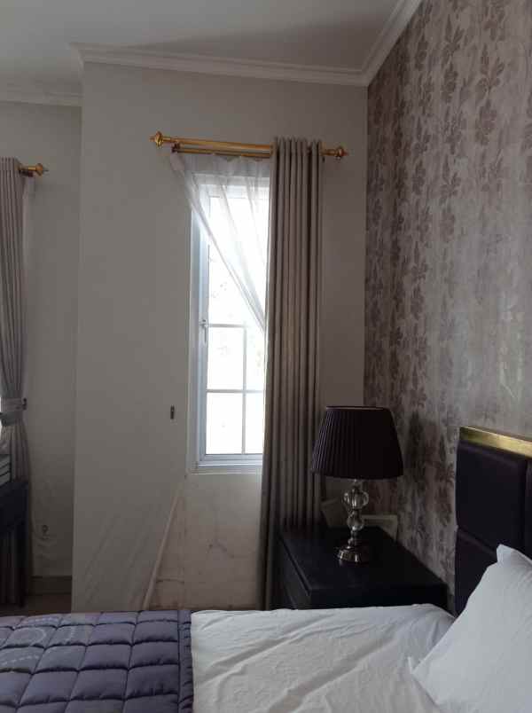 dijual rumah simongan