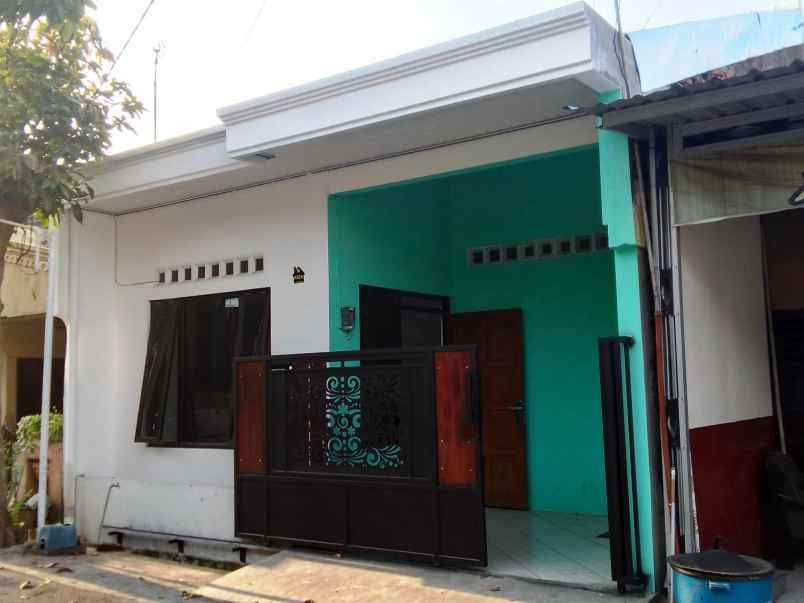 dijual rumah sinar waluyo