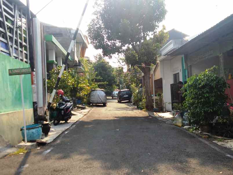 dijual rumah sinar waluyo