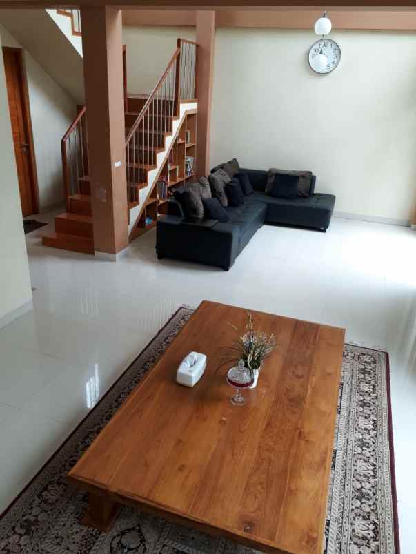 dijual rumah sinduadi